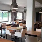 Hotel Atoll Logis Angers, 3*