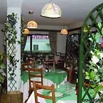 Hotel Atoll Logis Angers,
