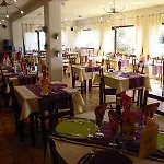 Atoll Logis Angers, Hotel