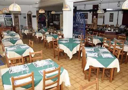 Atoll Logis Angers, Szálloda 3*