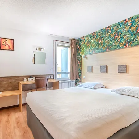 Отель Atoll Logis Angers, Бокузе