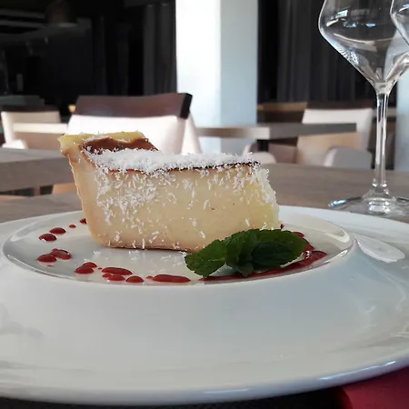 Szálloda Atoll Logis Angers, Beaucouzé