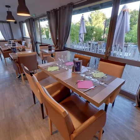 Atoll Logis Angers, Hotel 3*
