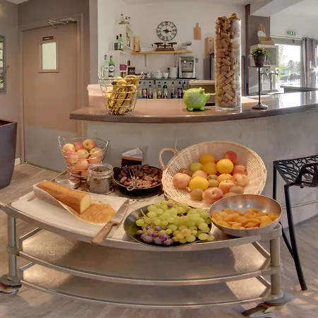 Atoll Logis Angers, Hotel 3*