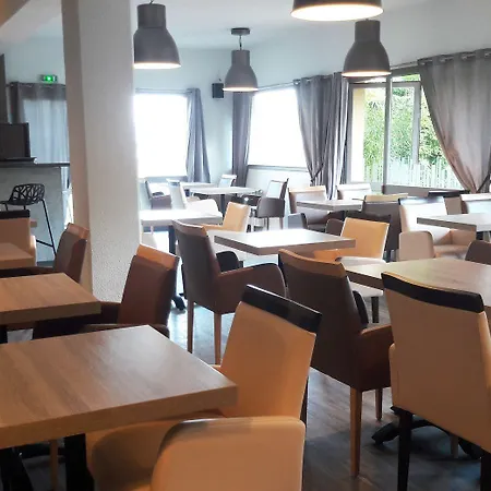 Atoll Logis Angers, 3*
