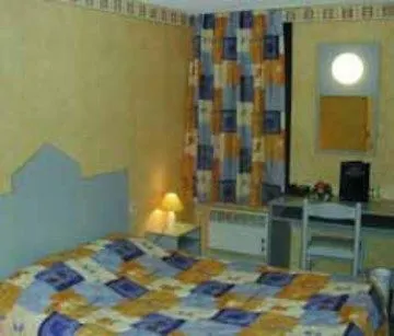 Atoll Logis Angers, Hotel