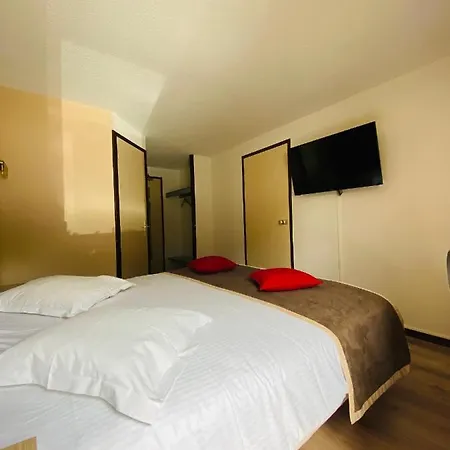 Atoll Logis Angers, Hotel