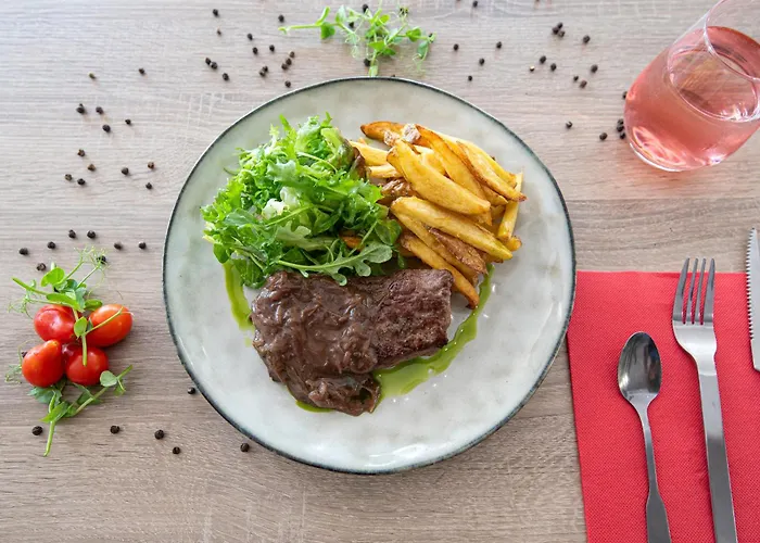 Atoll Logis Angers, 3*