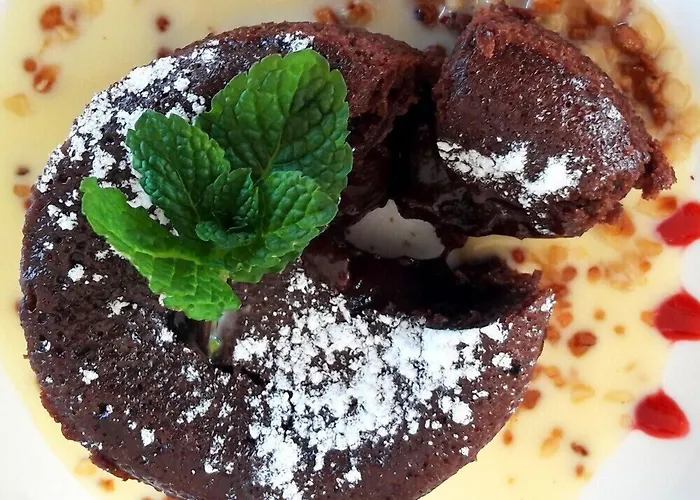 Hotel Atoll Logis Angers, Beaucouzé