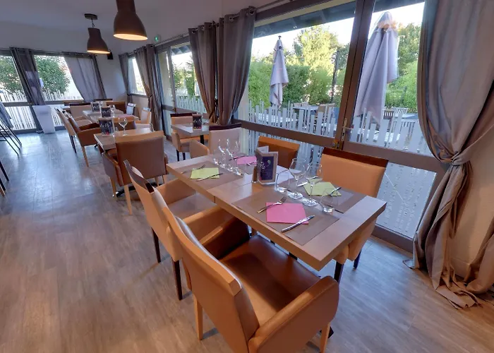 Atoll Logis Angers, Hotel 3*