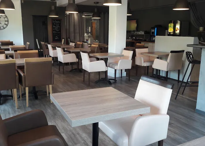 Hotel Atoll Logis Angers, 3*