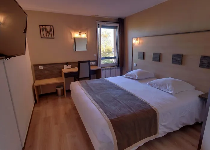 Atoll Logis Angers, Hotel Beaucouze