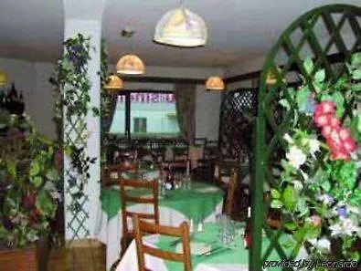 Hotel Atoll Logis Angers,