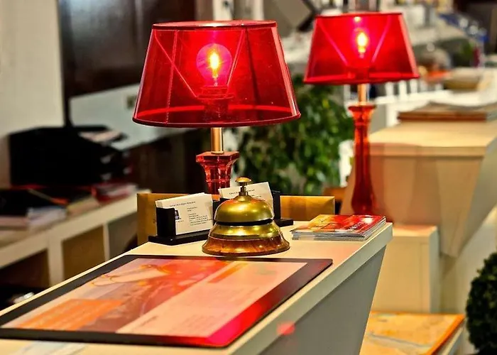 Hotel Atoll Logis Angers, Beaucouzé