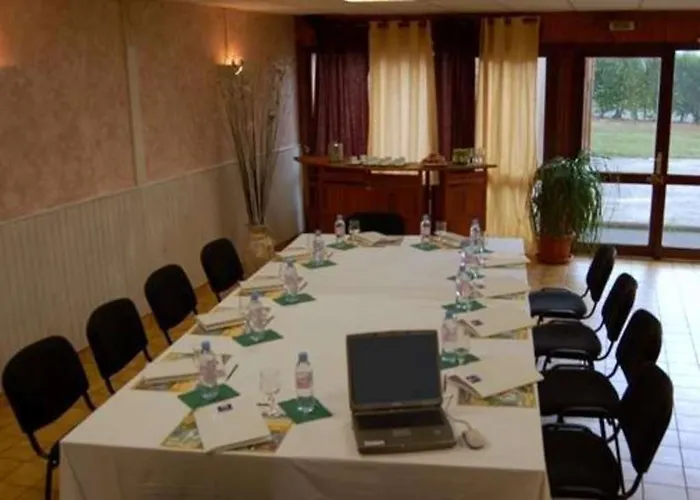 Atoll Logis Angers, Hotel Beaucouze