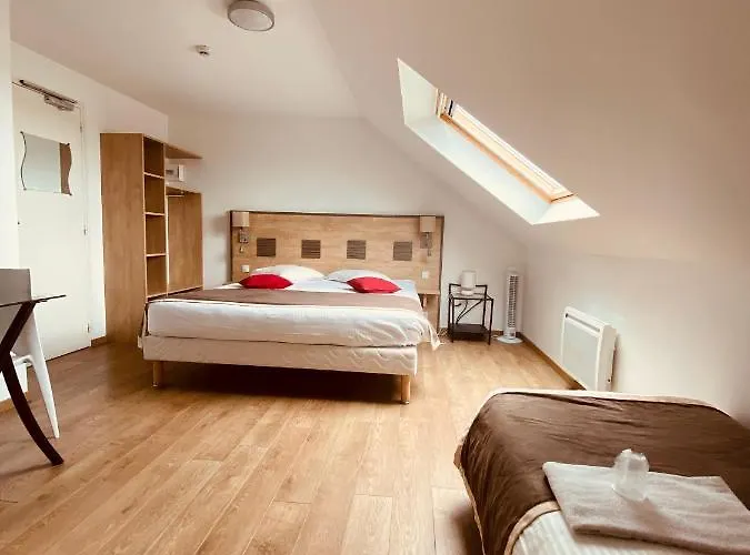 Atoll Logis Angers, Hotel