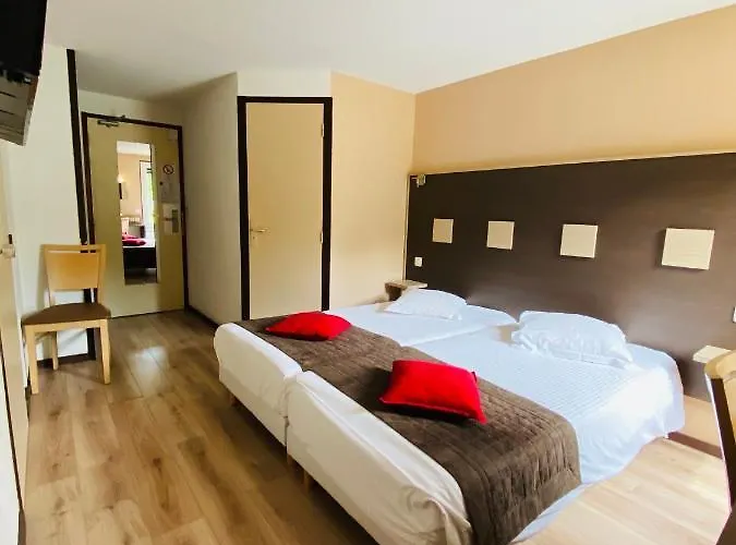 Atoll Logis Angers, 3*